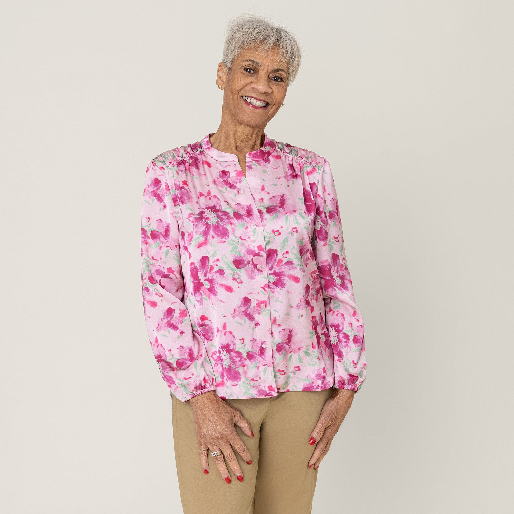 ["Joe & Bella Everyday Magnetic Button Blouse for Women ", "Pink Floral"]