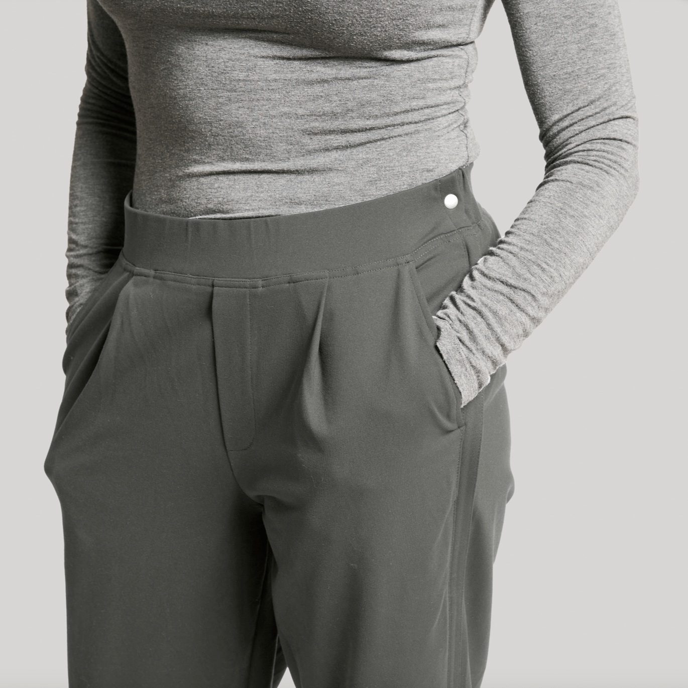 ["Joe & Bella Everyday Side-Zip Pant for Women ", "Slate Grey"]