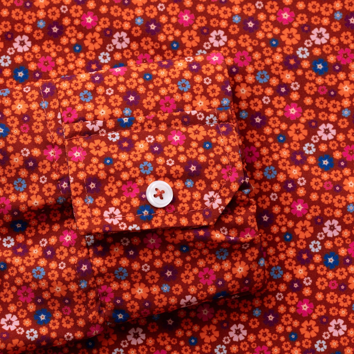 Everyday Magnetic Button Down Floral