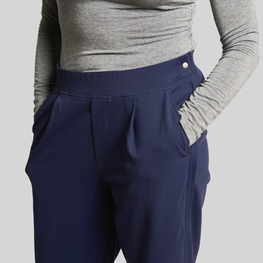 Everyday Adaptive Freedom Pant for Women by Joe & Bella in Navy | Stylish Adaptive Pants with Front Pockets#Navy