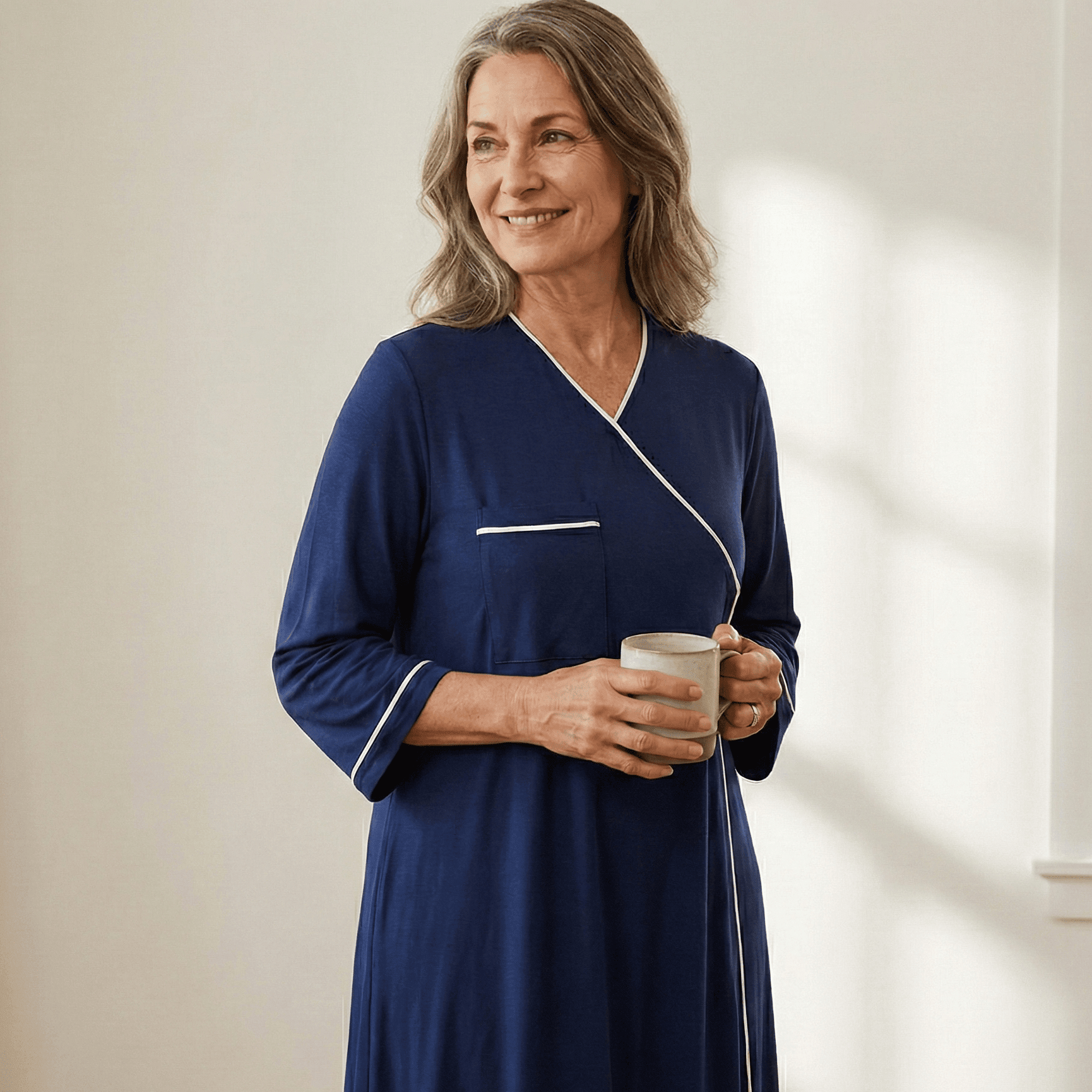 ["Joe & Bella Navy / XS The Everynight Gown", "Navy"]