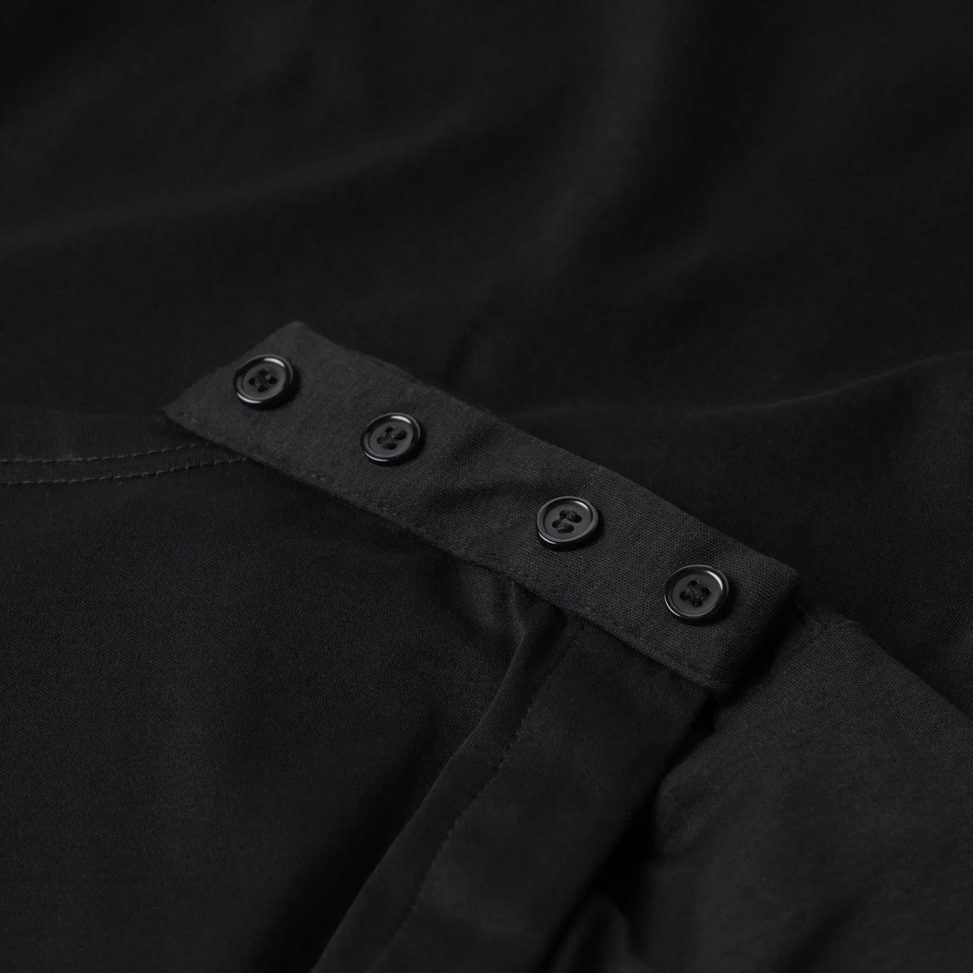 ["Joe & Bella Black / Everyday Long Sleeve ", "black"]