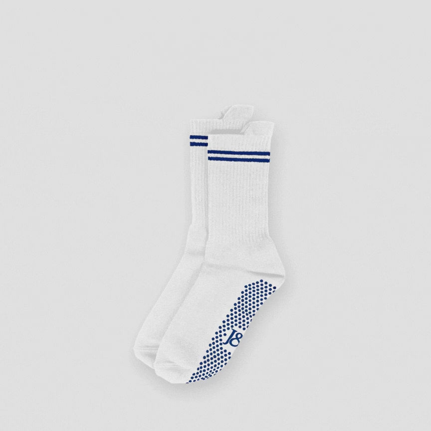 ["video of features of joe & bella everyday gripper sock in white"]